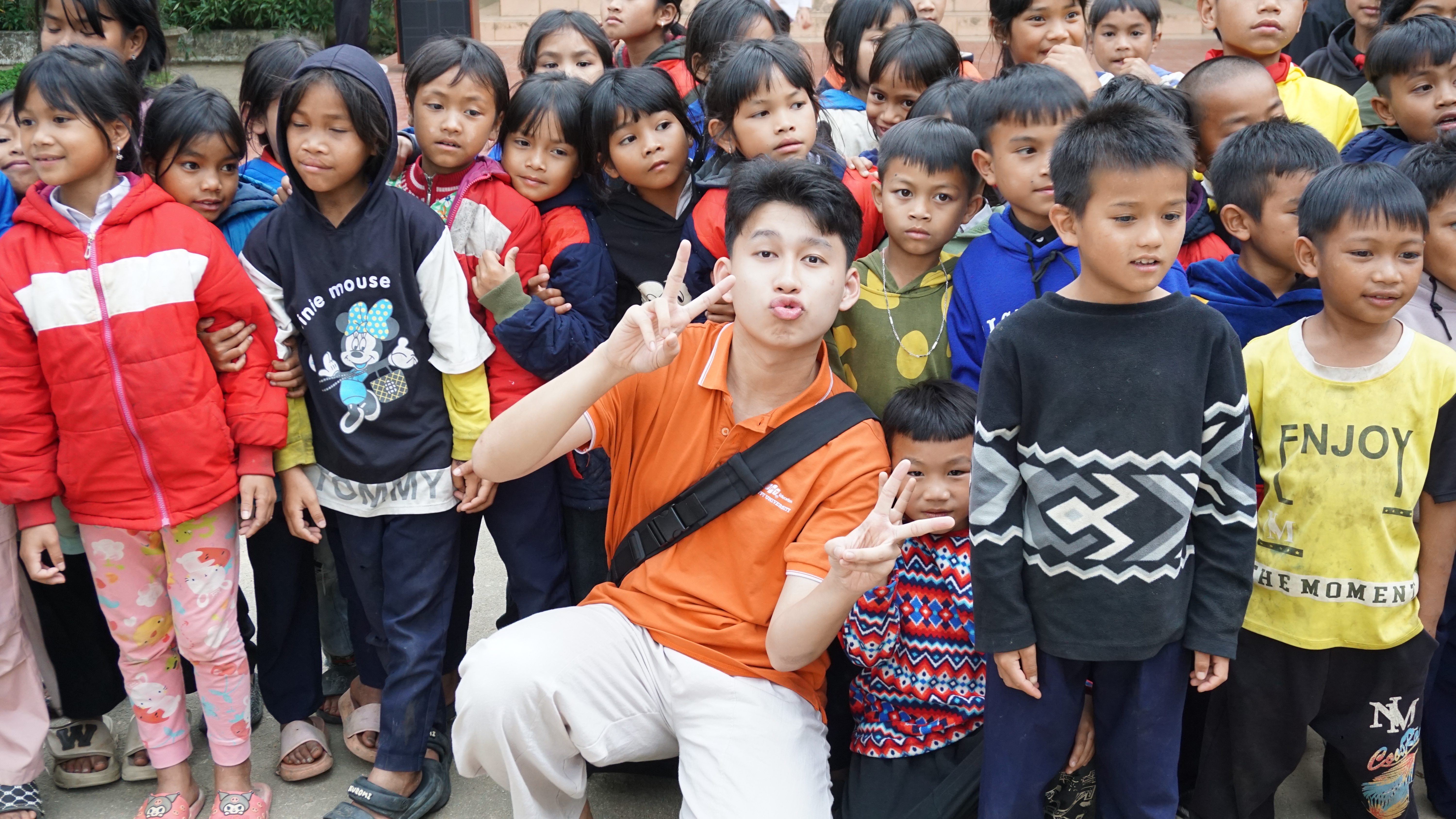 Th&agrave;nh An t&iacute;ch cực tham gia c&aacute;c hoạt động ngoại kh&oacute;a tại Trường Đại học FPT