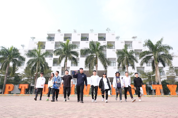 Bỗng yêu trường đến lạ nhờ những khoảnh khắc ấn tượng tại cuộc thi “Trường tôi thế đấy” 